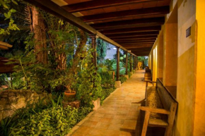 Гостиница Hotel Las Farolas  Антигуа